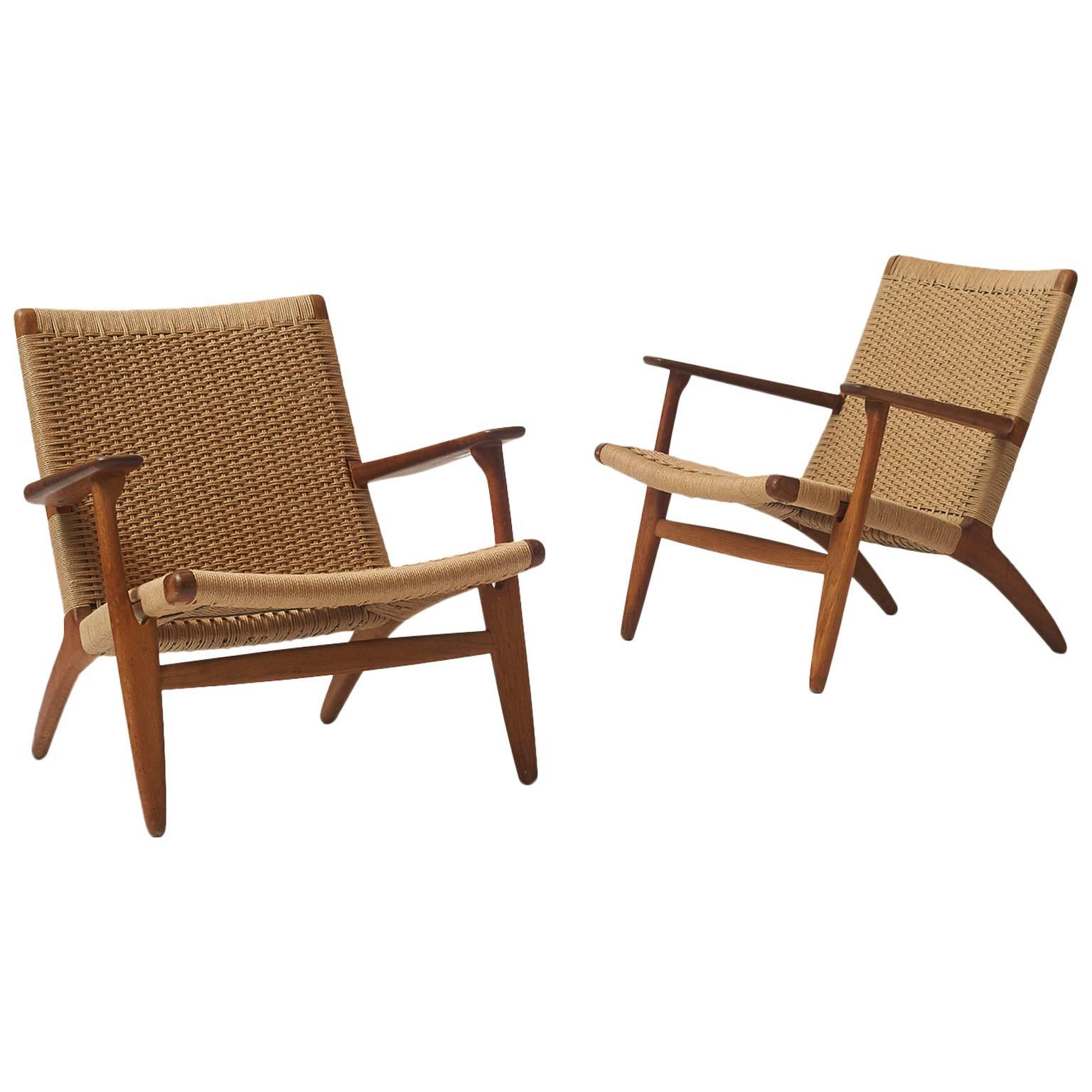 Pair of Hans Wegner CH25 Lounge Chairs
