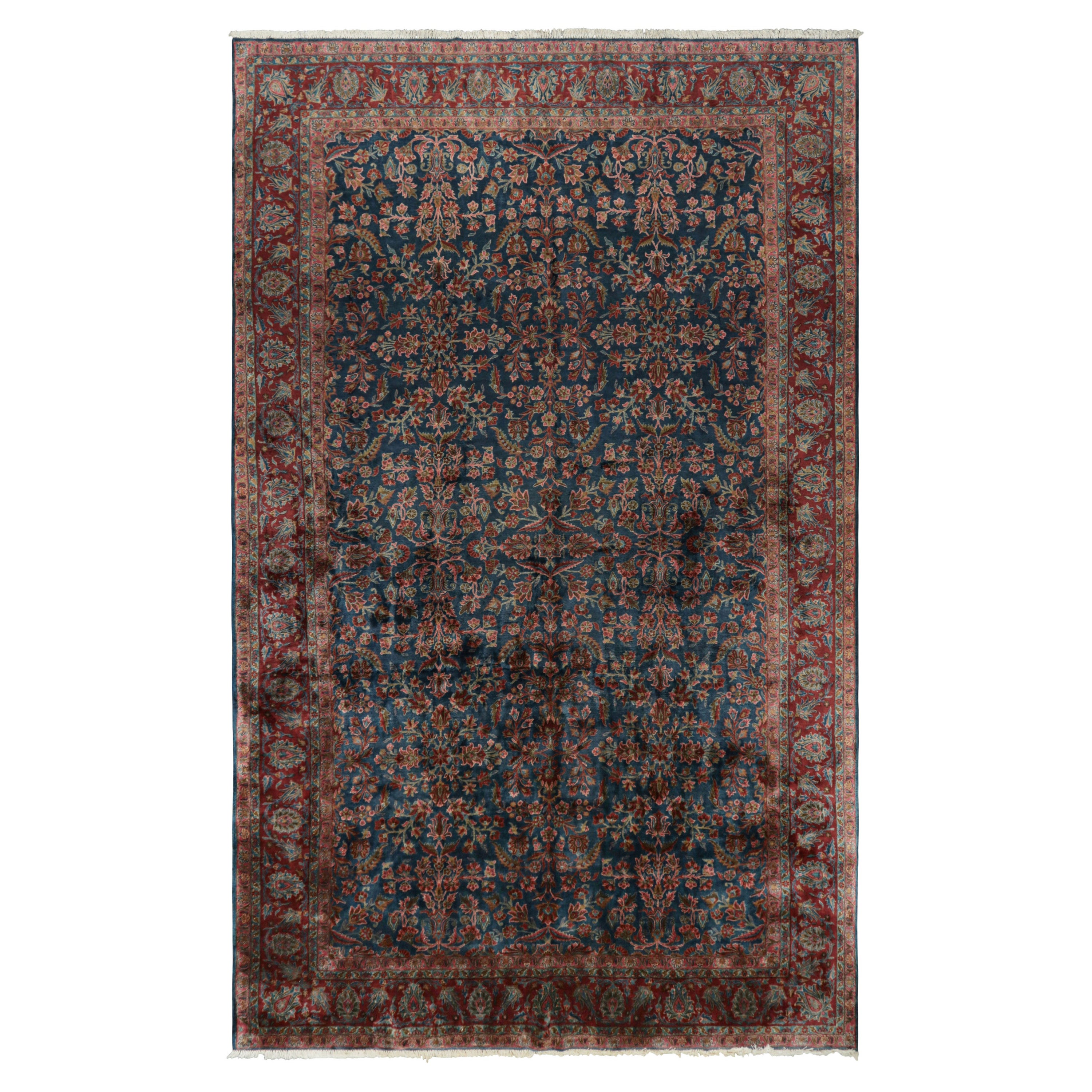 Übergroßer antiker Kashan-Teppich in Blau mit roten Blumenmustern - Rug & Kilim