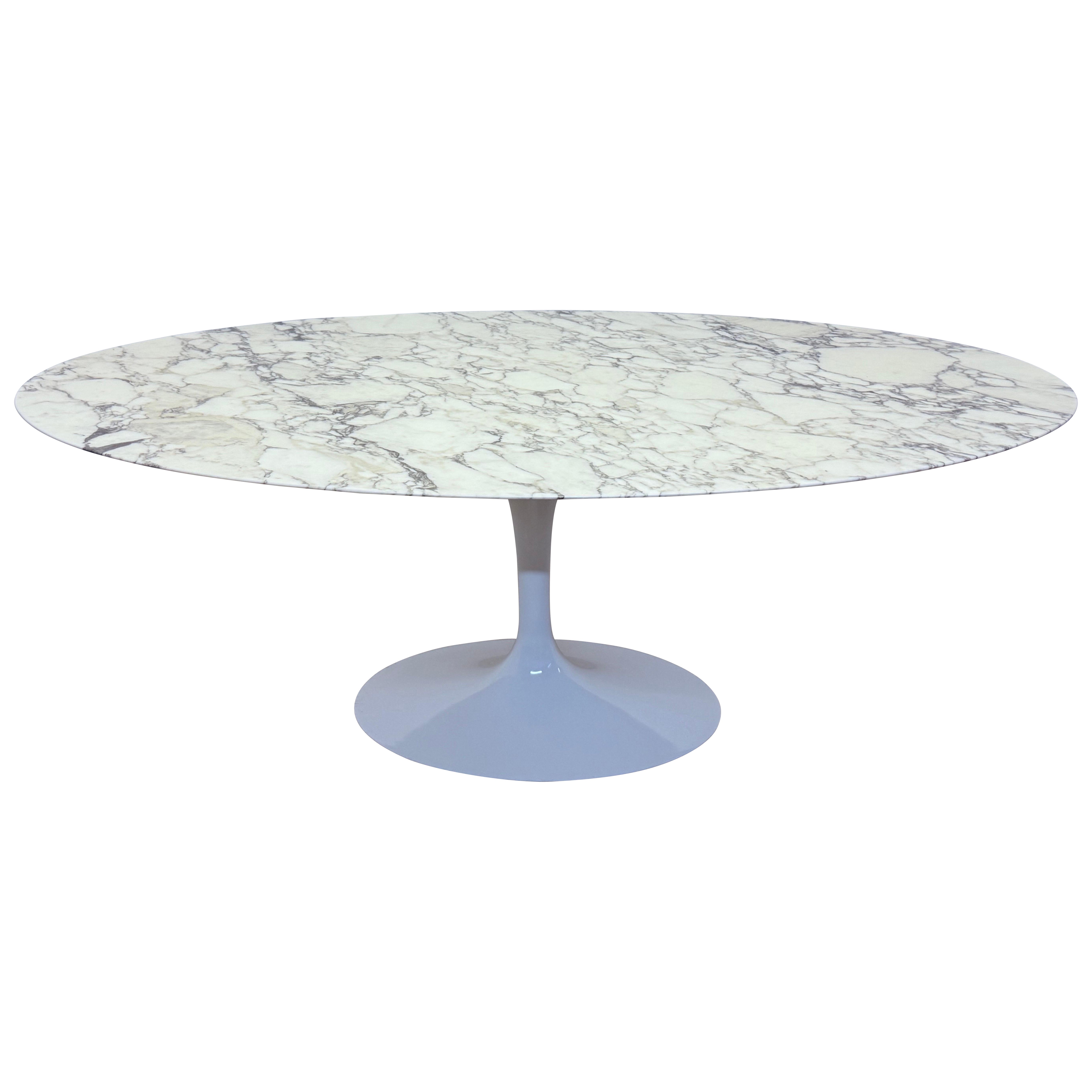 Eero Saarinen Pedestal Table