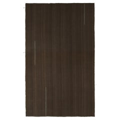 Rug & Kilim's Contemporary Oversized Kilim in Brown Muted Stripes, Blue Accents (Kilim contemporain surdimensionné à rayures brunes et touches bleues)