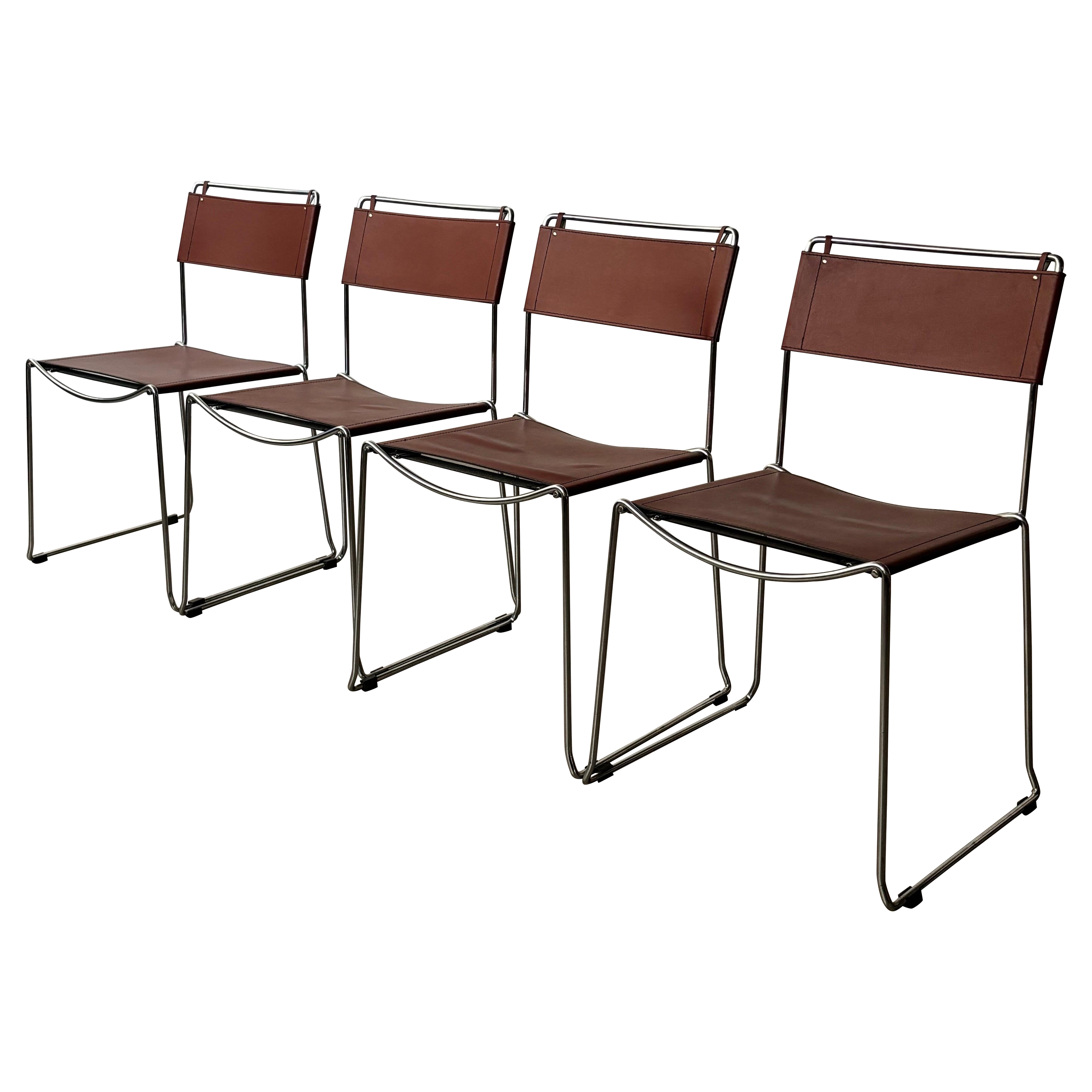 Ensemble de 4 chaises italiennes Giandomenico Belotti en cuir brun années 1980.