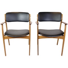 Juego De Dos Sillones Modelo OD50 De Palisandro Por Erik Buch De Los Años 50