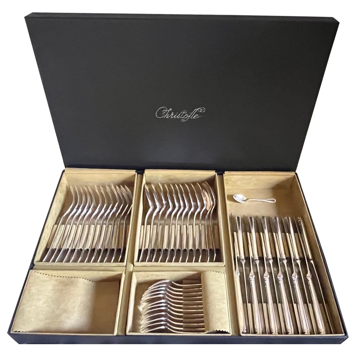 Cubiertos plateados Christofle "Malmaison" en caja nueva, juego de 49