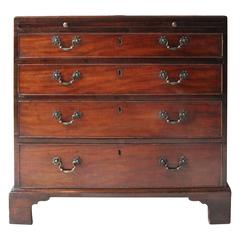 Antique Handsome George III Mahogany Bachelors Chest of Drawers, circa 1770