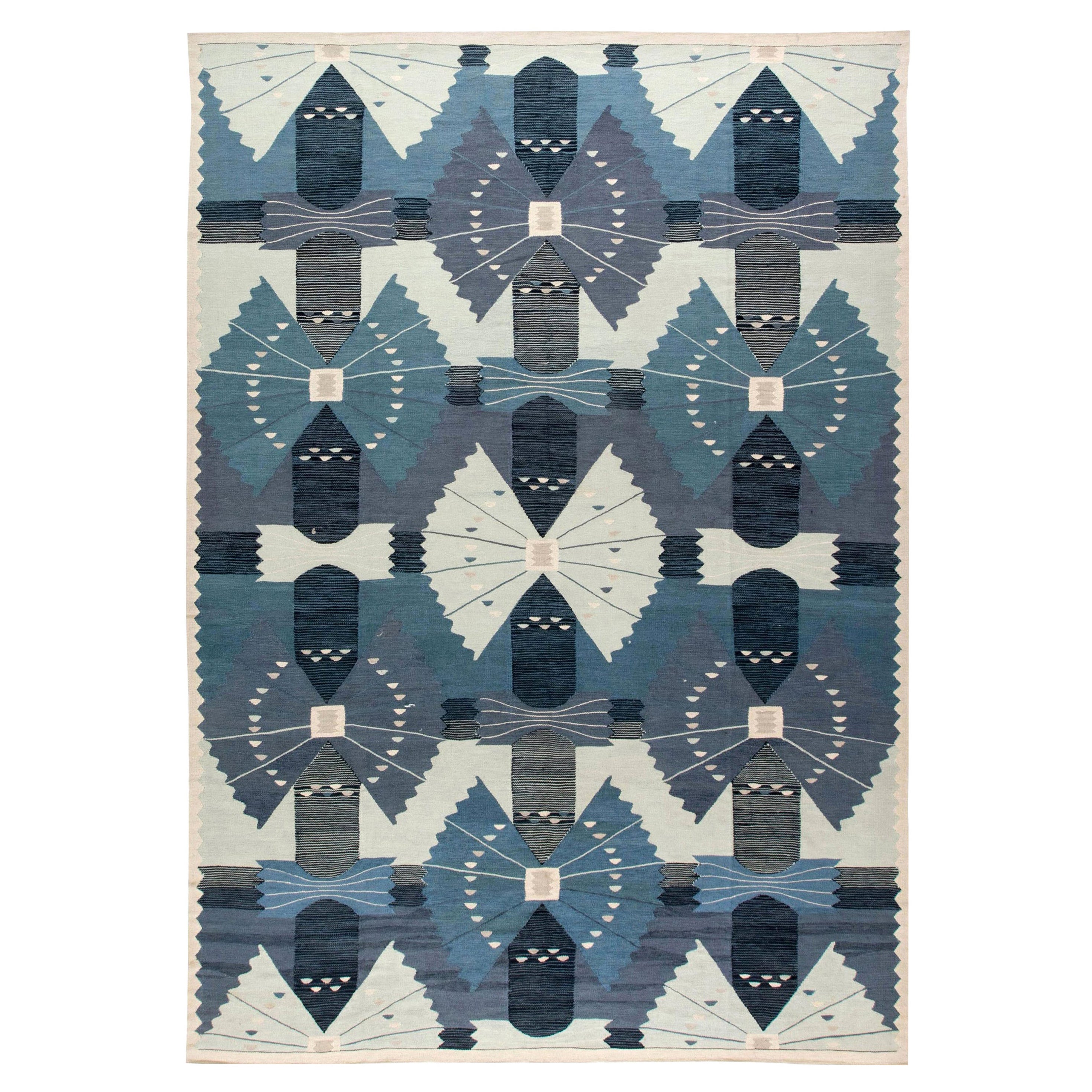 Tappeto contemporaneo di design svedese a tessitura piatta blu e bianco di Doris White Blau