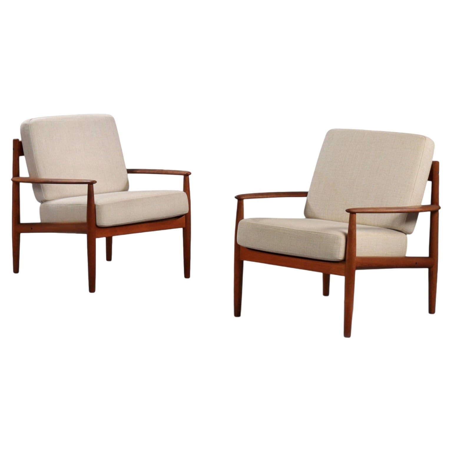 Pair of Grete Jalk "F118" Lounge Chairs in Teak