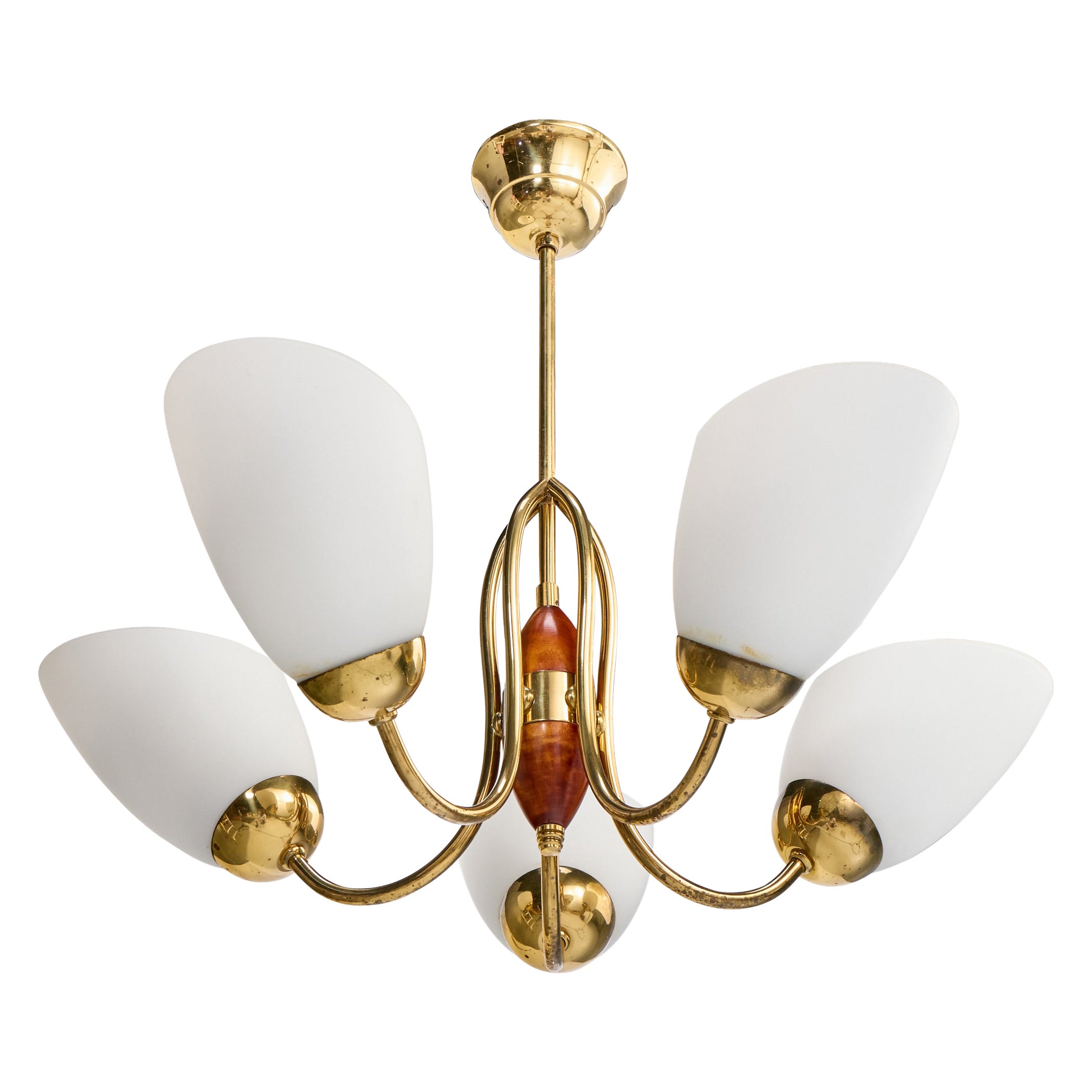 Designer suédois, lustre, laiton, bois, verre, Suède, années 1950