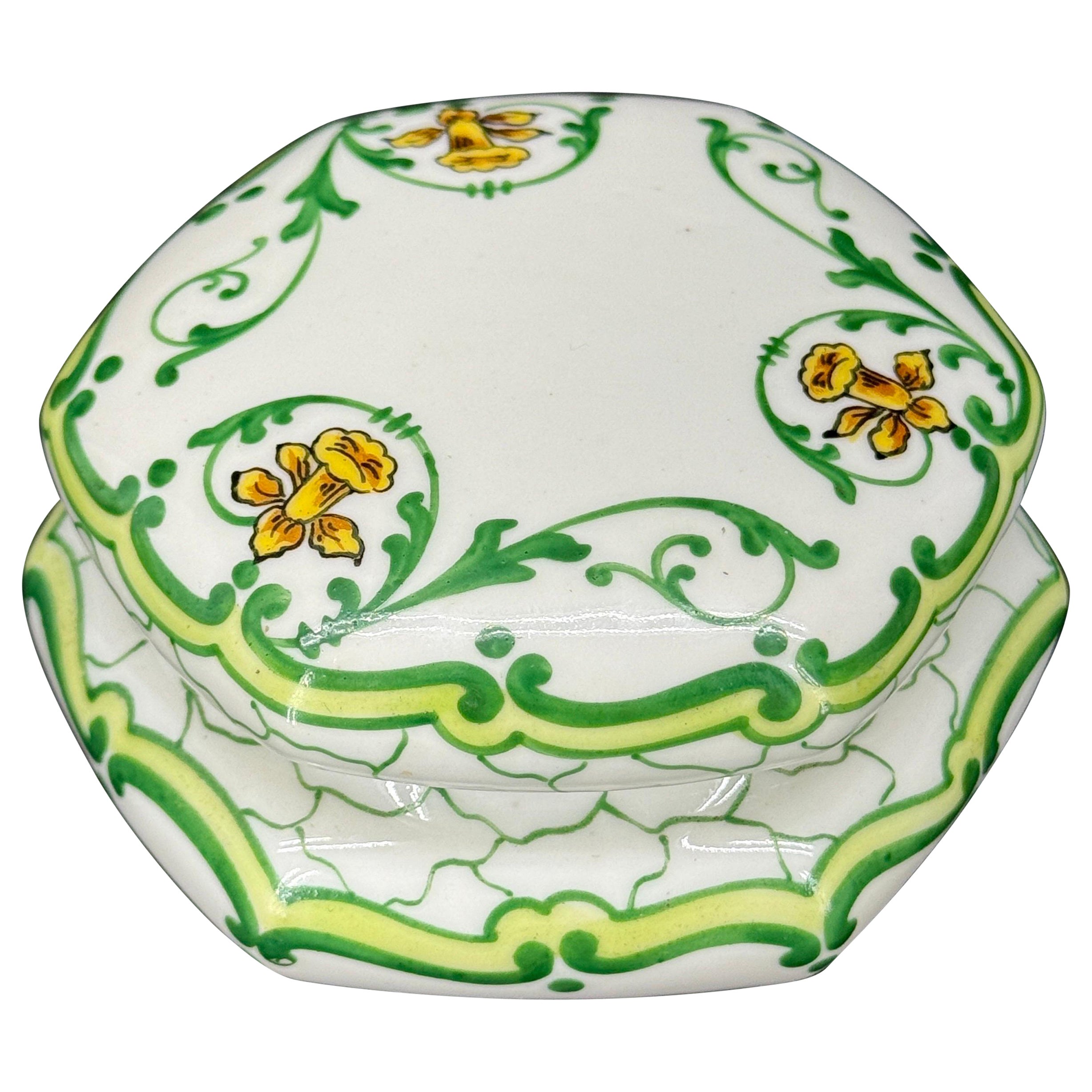 Gran Caja Redonda Floral Francesa de Limoges con Tapa