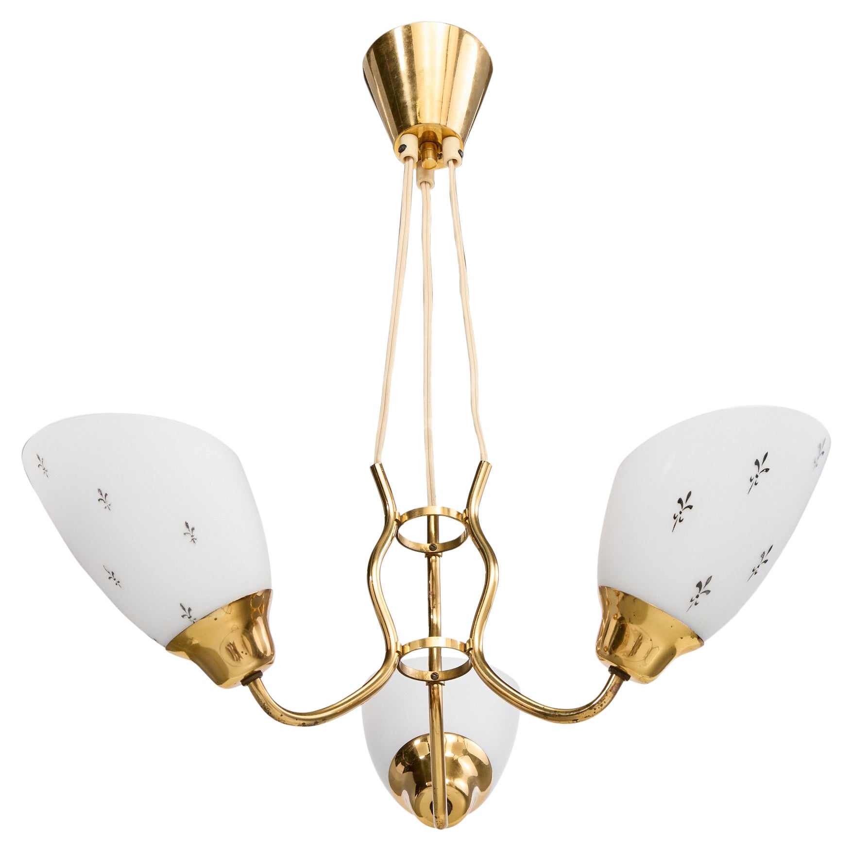 Designer suédois, lustre, laiton, verre, Suède, années 1950