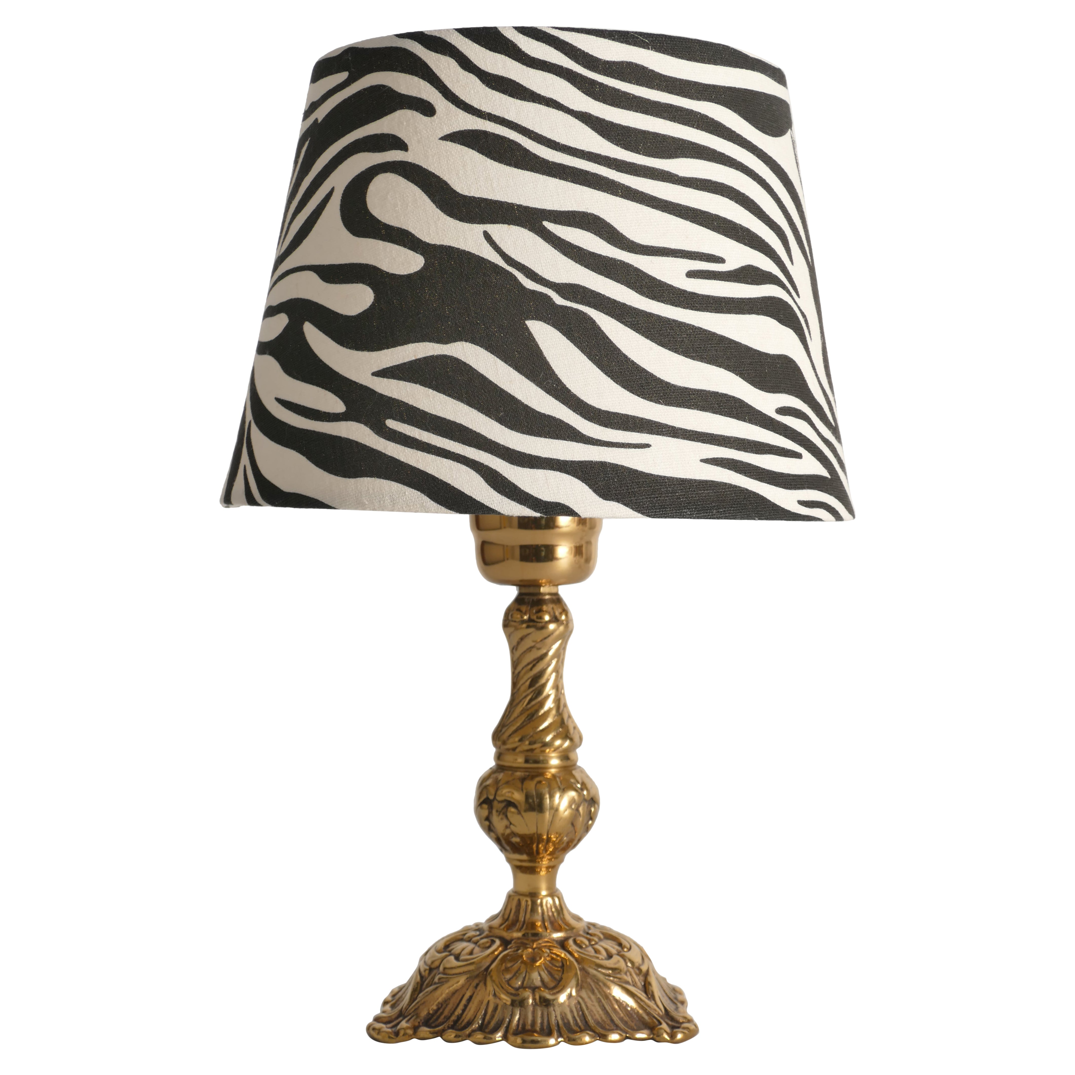 Lampada da tavolo in ottone in stile rococò Modello 403 di Gnosjö Metall & Armatur, anni '30 in vendita