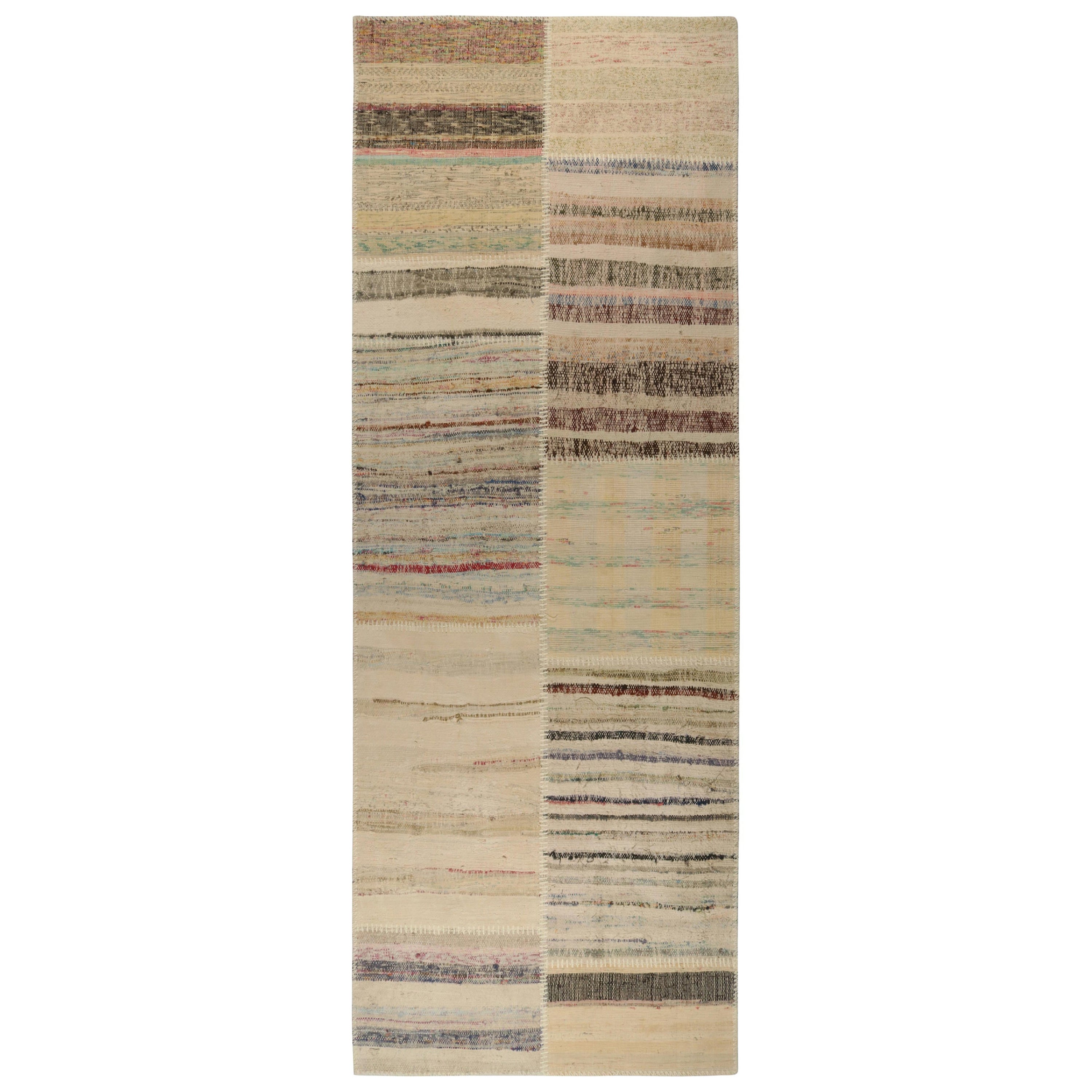 Rug & Kilim's Patchwork-Kilim-Läufer in polychromen Streifen