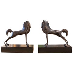 1980s Pair of Stylized Horse Sculptures in Bronze on Black Base