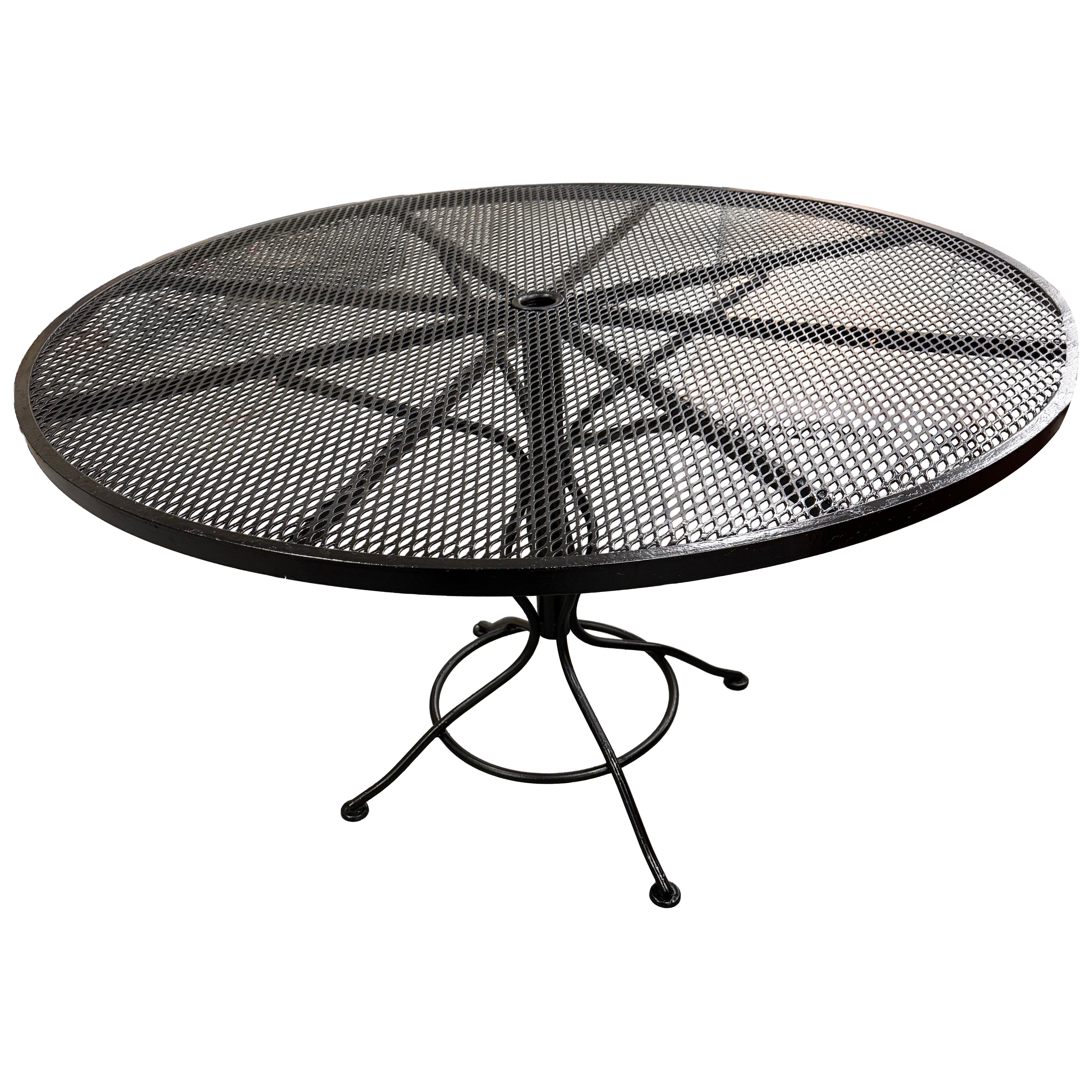 Mid-Century Modern Woodard Outdoor  Iron 48" Round Dining Table