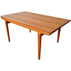 Stellar Teak Johannes Andersen Teak Draw-Leaf Dining Table Stellar Teak Johannes Andersen Teak Draw-Leaf Dining Table