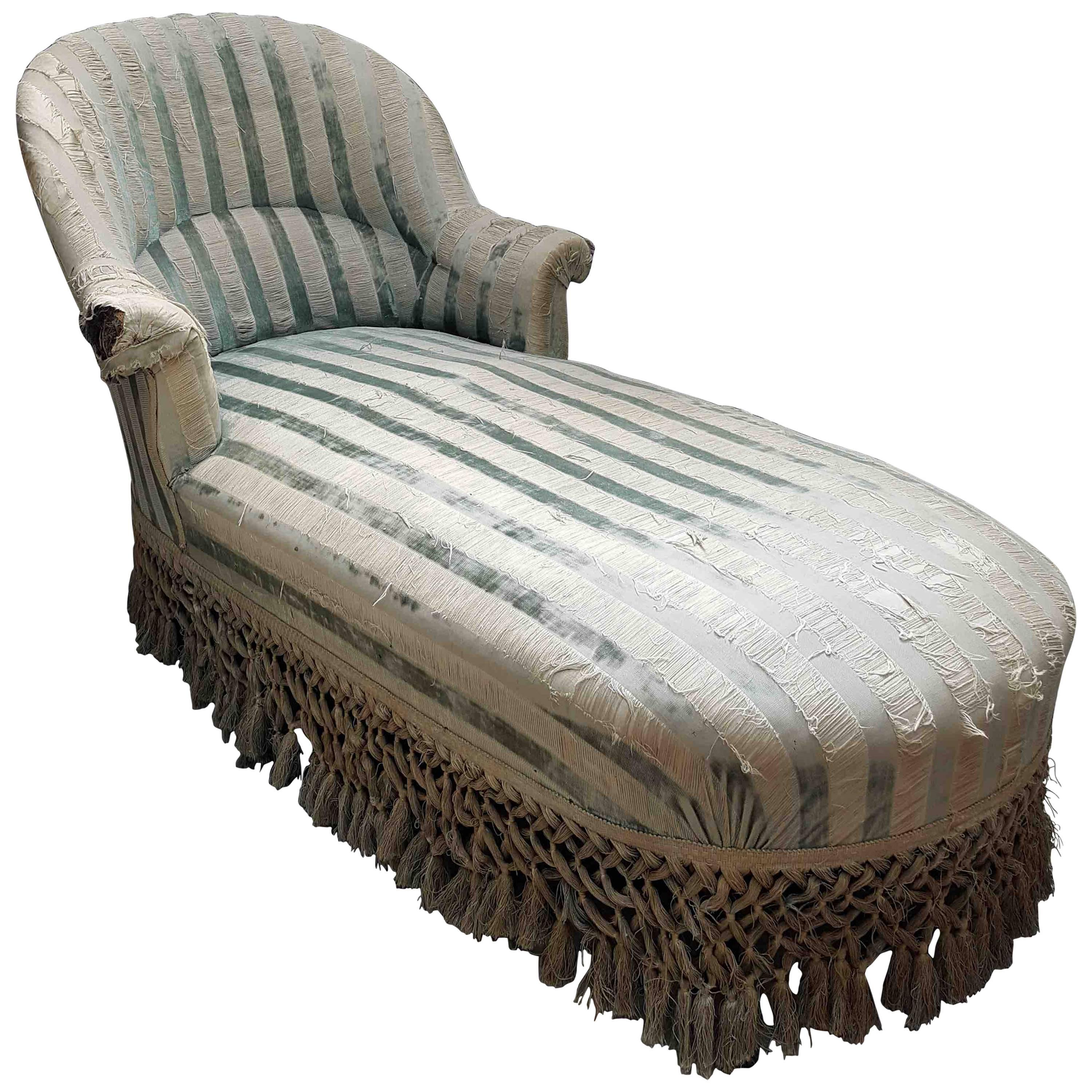 Louis XV 19th Century Rococo French Chaise/Daybed For Sale