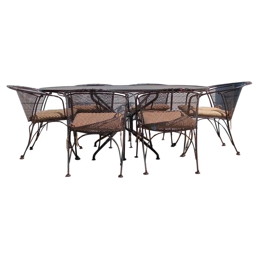 Woodard Outdoor Iron Dining Table and 6 Chairs Curved Back Chairs
