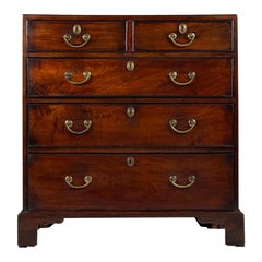 Cómodas y cajoneras de principios de 1800