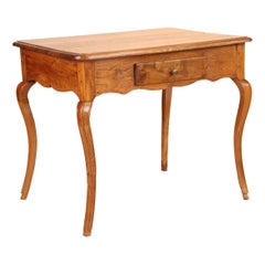 Mesa de escritorio francesa Luis XV, c. 1780