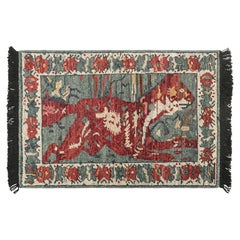 Rug & Kilim's Zeychour Custom Rug Sample in Blue with Red Fox Pictorial (échantillon de tapis sur mesure Zeychour en bleu avec renard rouge)