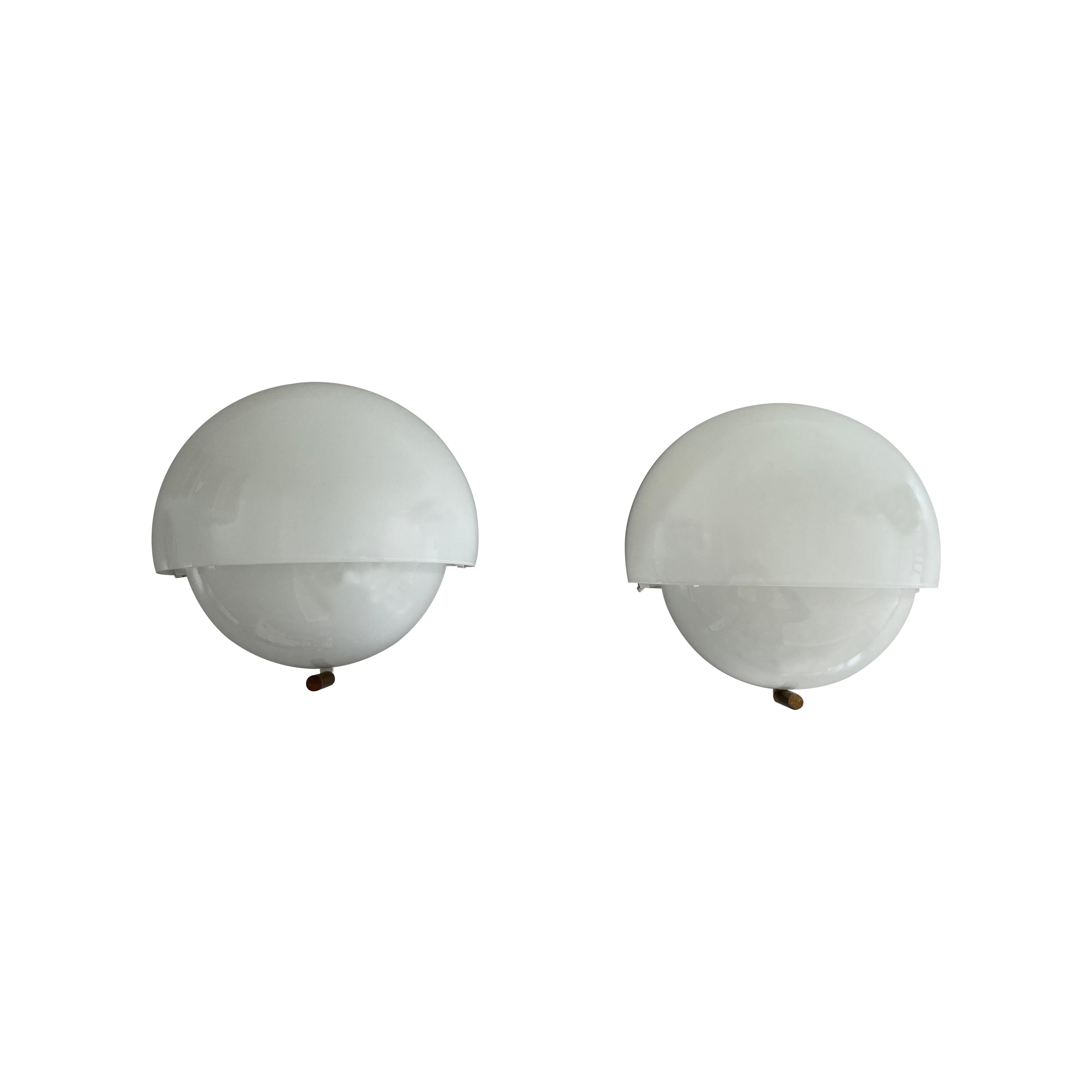 Mania' Kleines Paar Wandleuchter von Vico Magistretti für Artemide, 1960er Jahre, Italien