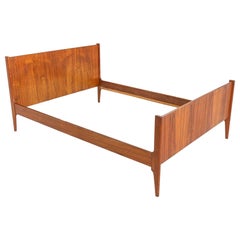 Letto completo in teak con testiera e pediera Kai Kristiansen per Dyrlund del 1960