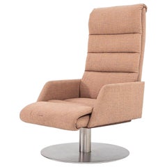 1970s Modern Lounge Chair on Brushed Steel Pedestal Swivel Base w/ Beige Fabric