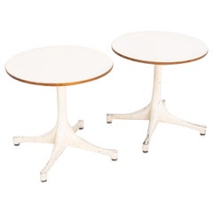 C. 1958 Pareja de mesas auxiliares con pedestal George Nelson para Herman Miller