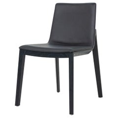 2022 Maly Hoffmann Kahleyss para CondeHouse Silla auxiliar Challenge de cuero y madera