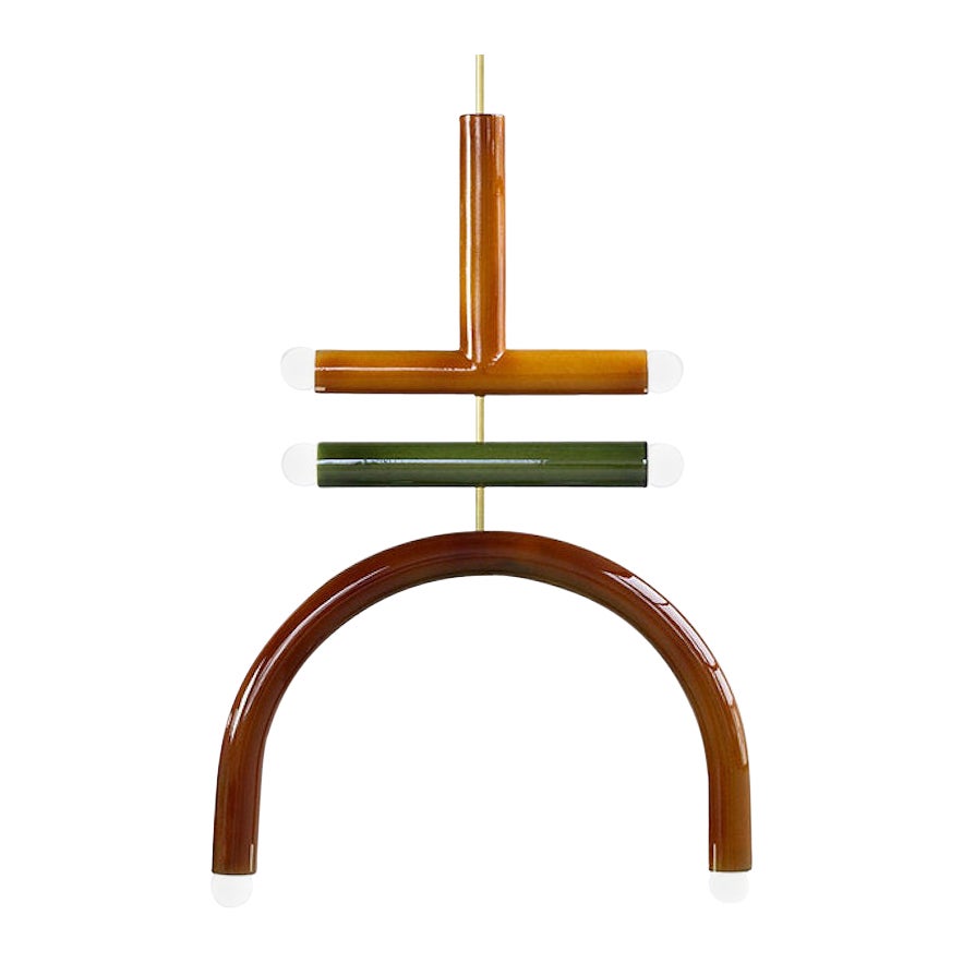 Lampe suspendue personnalisable 'TRN F2', tige en laiton, céramique OCHRE, GREEN & GREENE