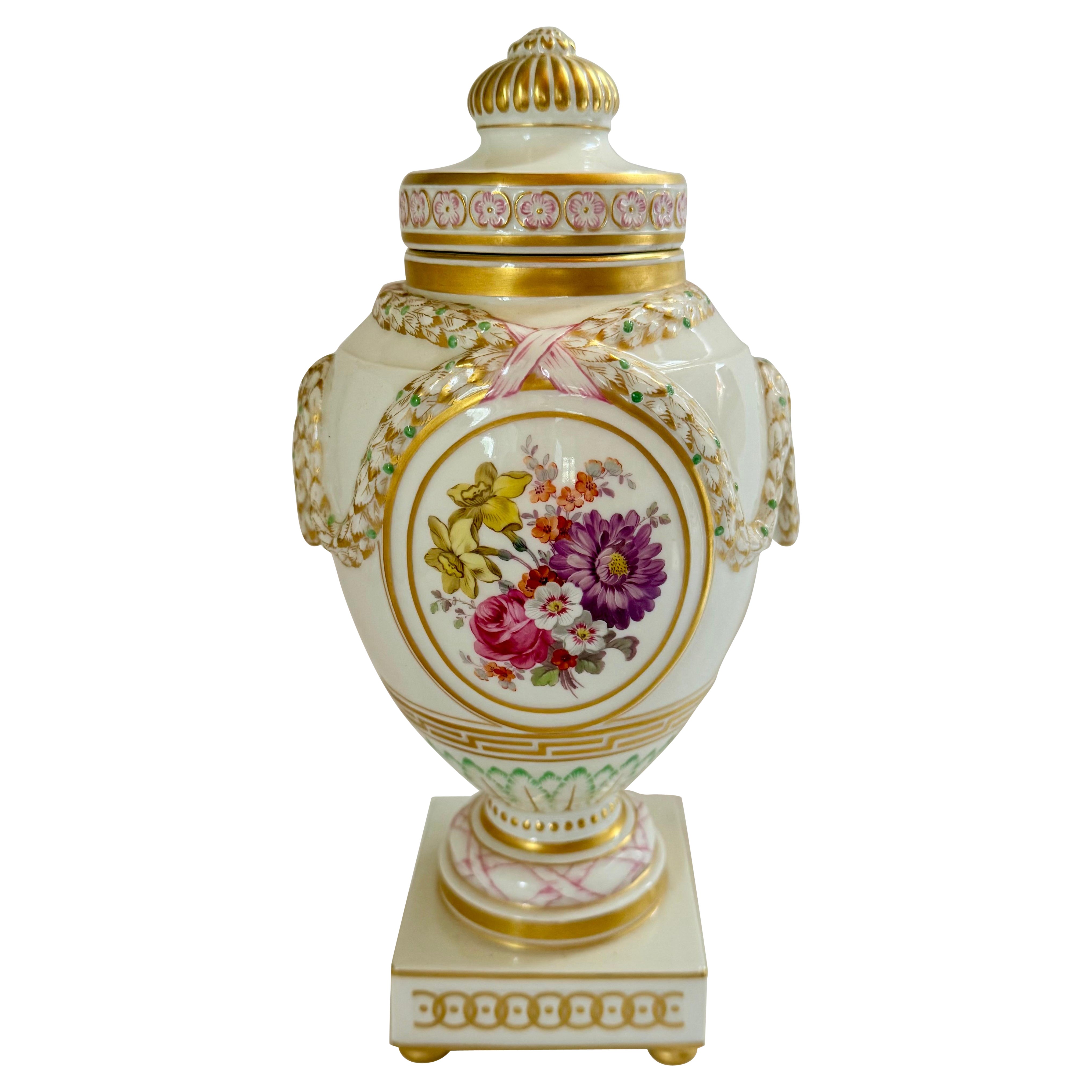 Raro vaso con coperchio dipinto a mano KPM Berlin 26 cm (10,2 pollici)