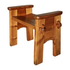 Tabouret "David Rosén Berga" Pin massif Produit par Nordiska Kompaniet Suède Années 1940