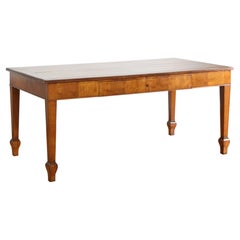 Italienischer, Veneto-, neoklassizistischer Schreibtisch oder Schreibtisch aus Nussbaum mit Intarsien, 2ndq 19. Cen