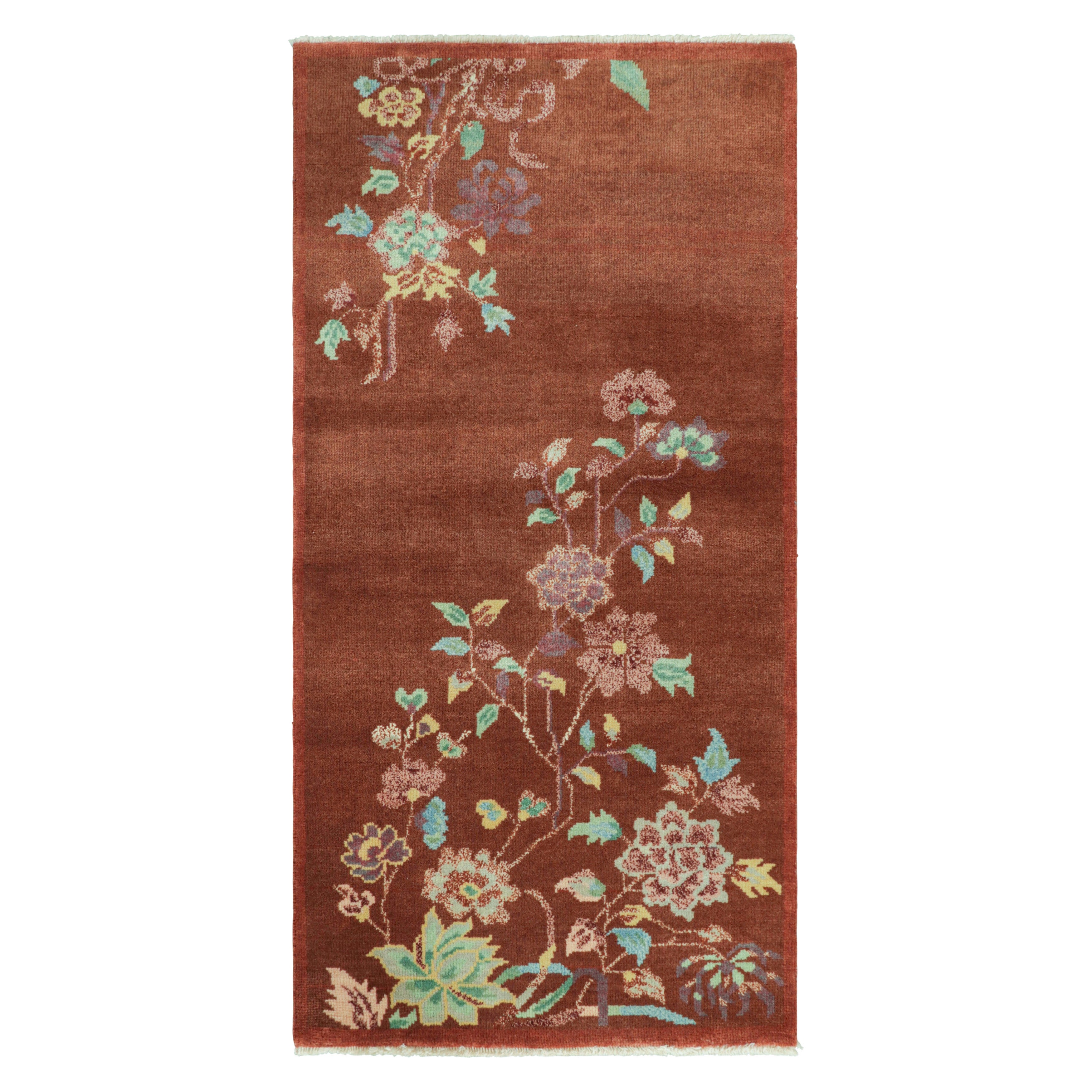 Alfombra china de estilo Art Déco de Rug & Kilim en marrón con motivos florales