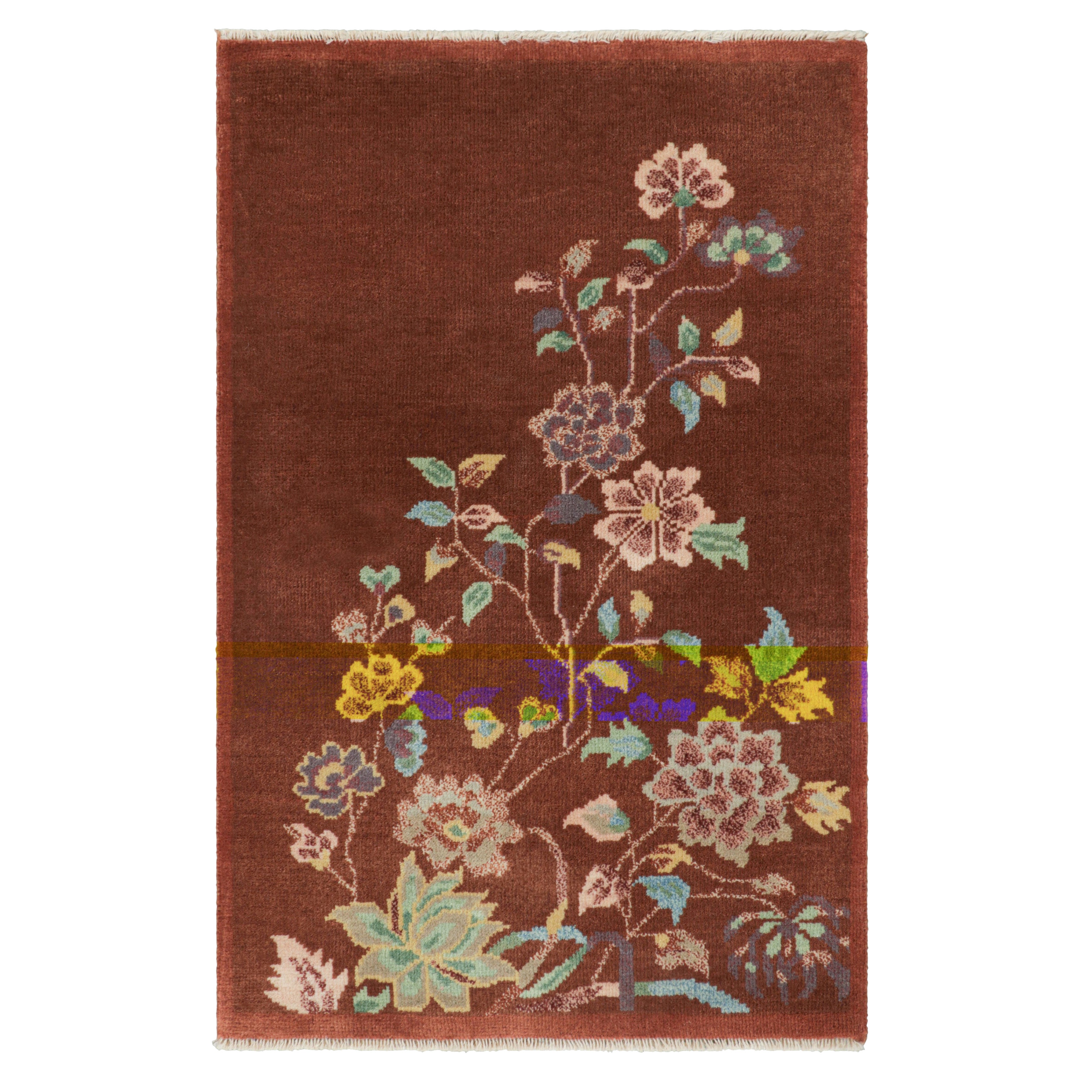 Alfombra china de estilo Art Déco de Rug & Kilim en marrón con motivos florales