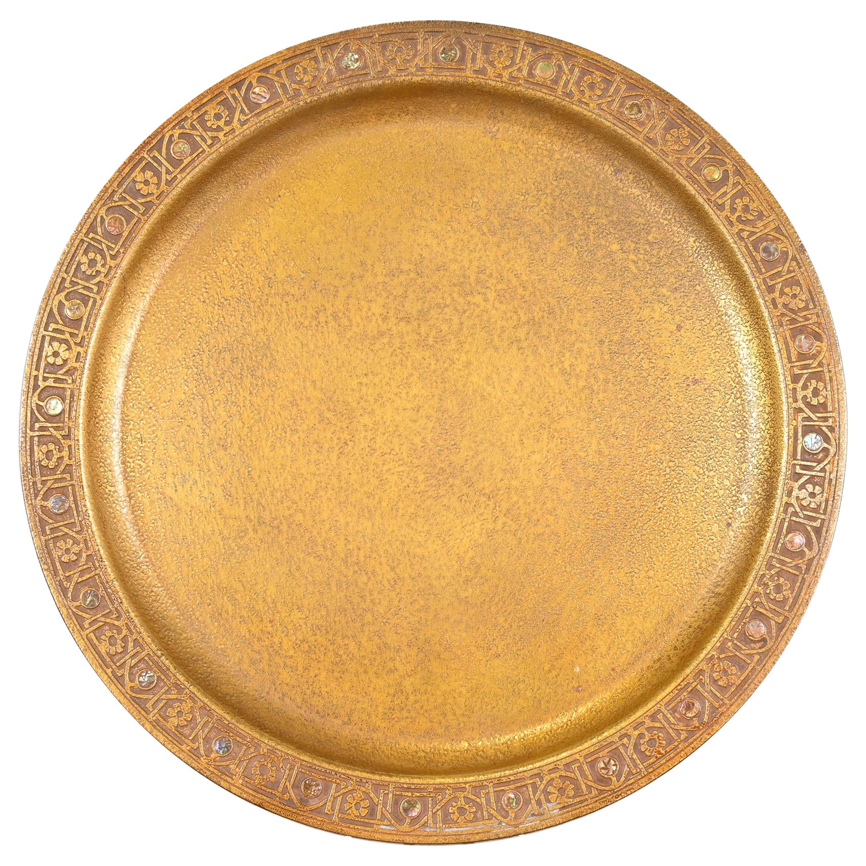 Tiffany Studios Nueva York Plato Cargador o Bandeja Doré de Bronce con Incrustaciones de Abulón