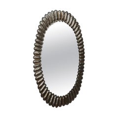Espejo de pared italiano ovalado de Murano de mediados de siglo, cristal artístico de plata y latón, 2020