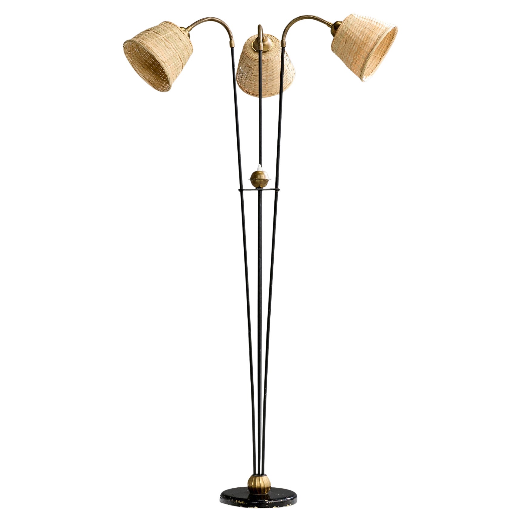 Schwedische Designerin, Stehlampe, Messing, Metall, Rattan, Schweden, 1960er Jahre