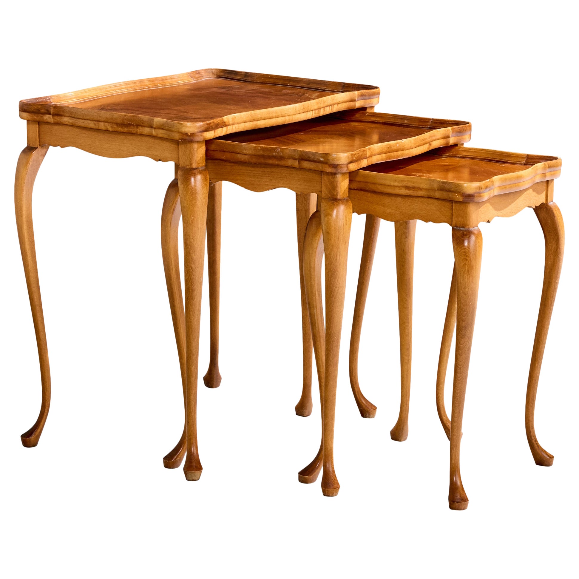 Schwedische Designerin, Schachteltische, Birke, Nussbaum, Schweden, 1920er Jahre