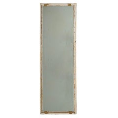 Specchio da terra francese del 1900 in legno patinato bianco