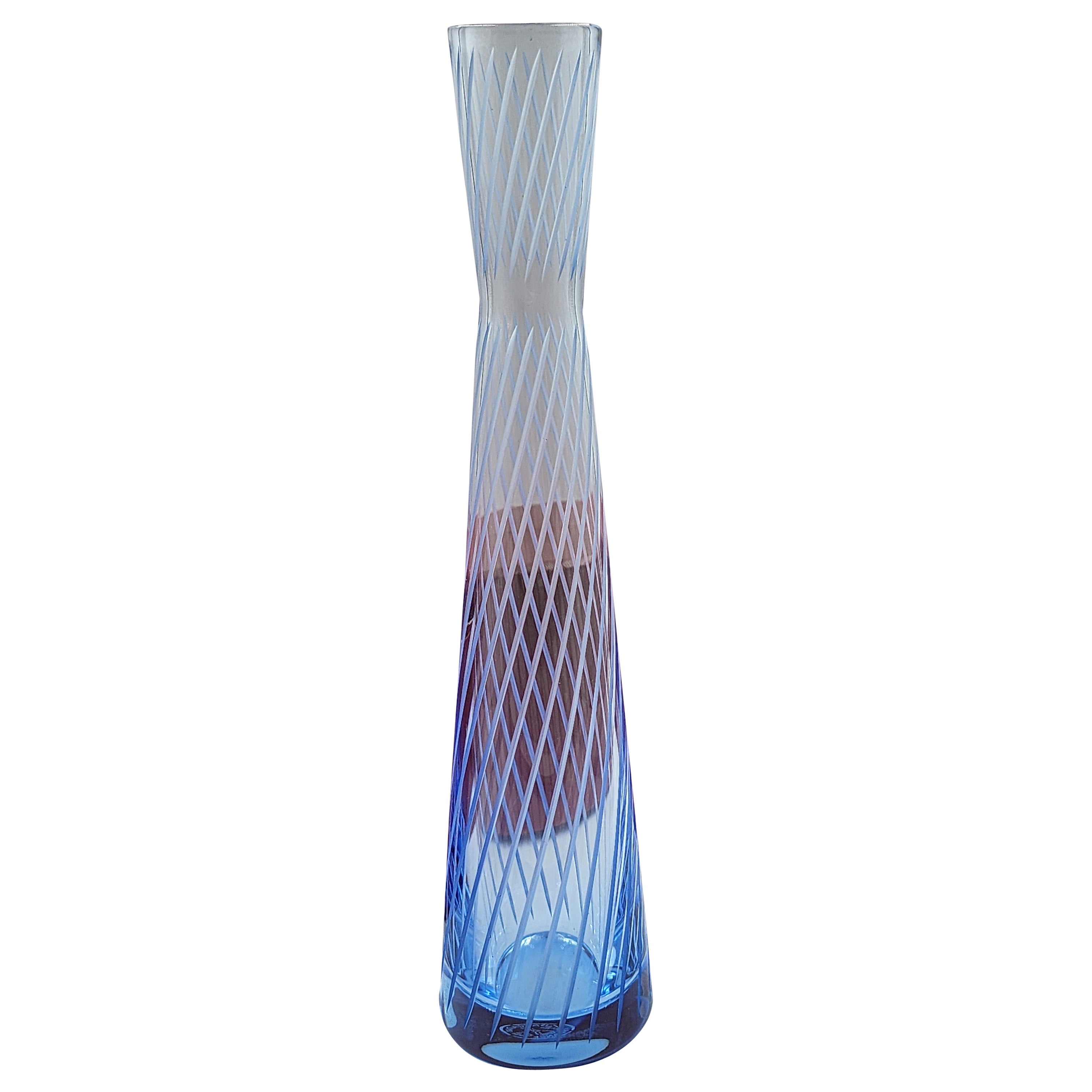 Vase Mikado passion bleu en cristal de Baccarat, excellent dans sa boîte en vente
