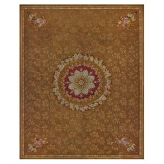 Tapis d'Aubusson ancien en laine à motifs floraux de couleur Brown