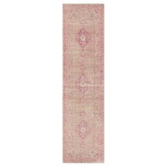 Tapis de course turc vintage en rose avec médaillons floraux - Rug & Kilim