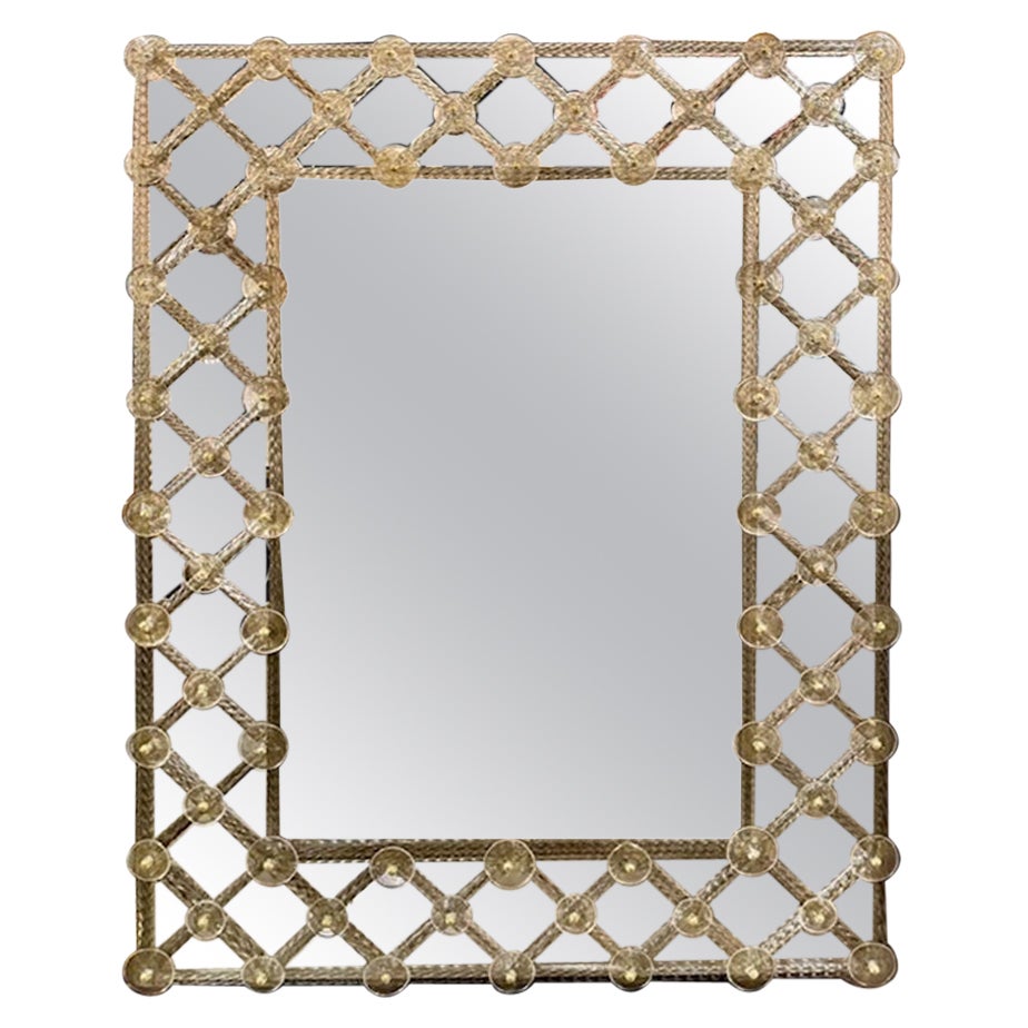 Specchio moderno in vetro di Murano "Lattice" in oro chiaro