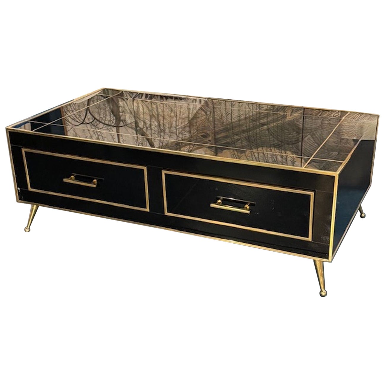 Table basse italienne moderne en verre noir et laiton