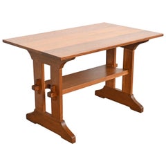 Gustav Stickley Antiker Missions-Bibliothekstisch aus Eiche im Arts and Crafts-Stil, Trestle