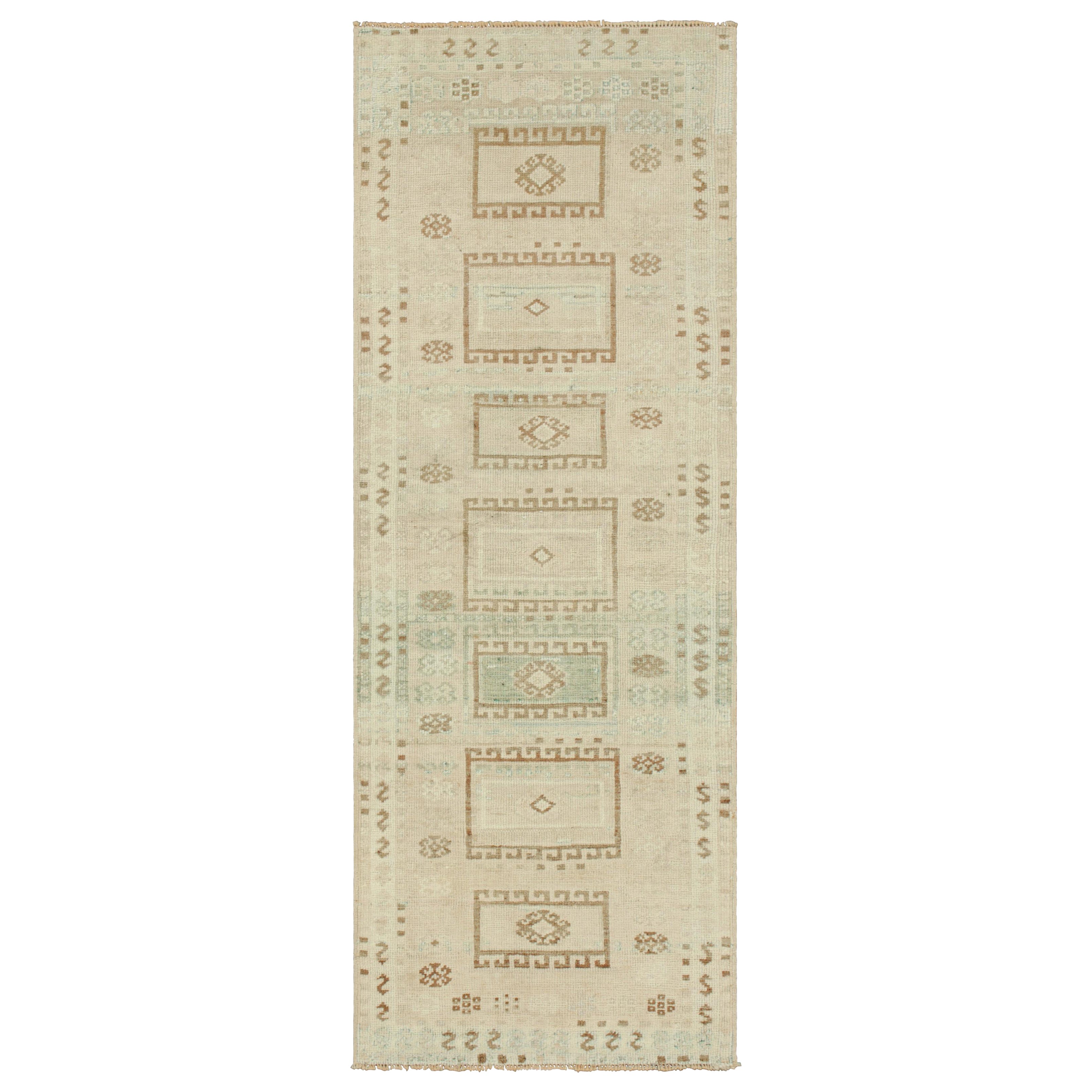 Vintage Turkish Runner Rug with Beige-Brown Geometric Patterns - Rug & Kilim