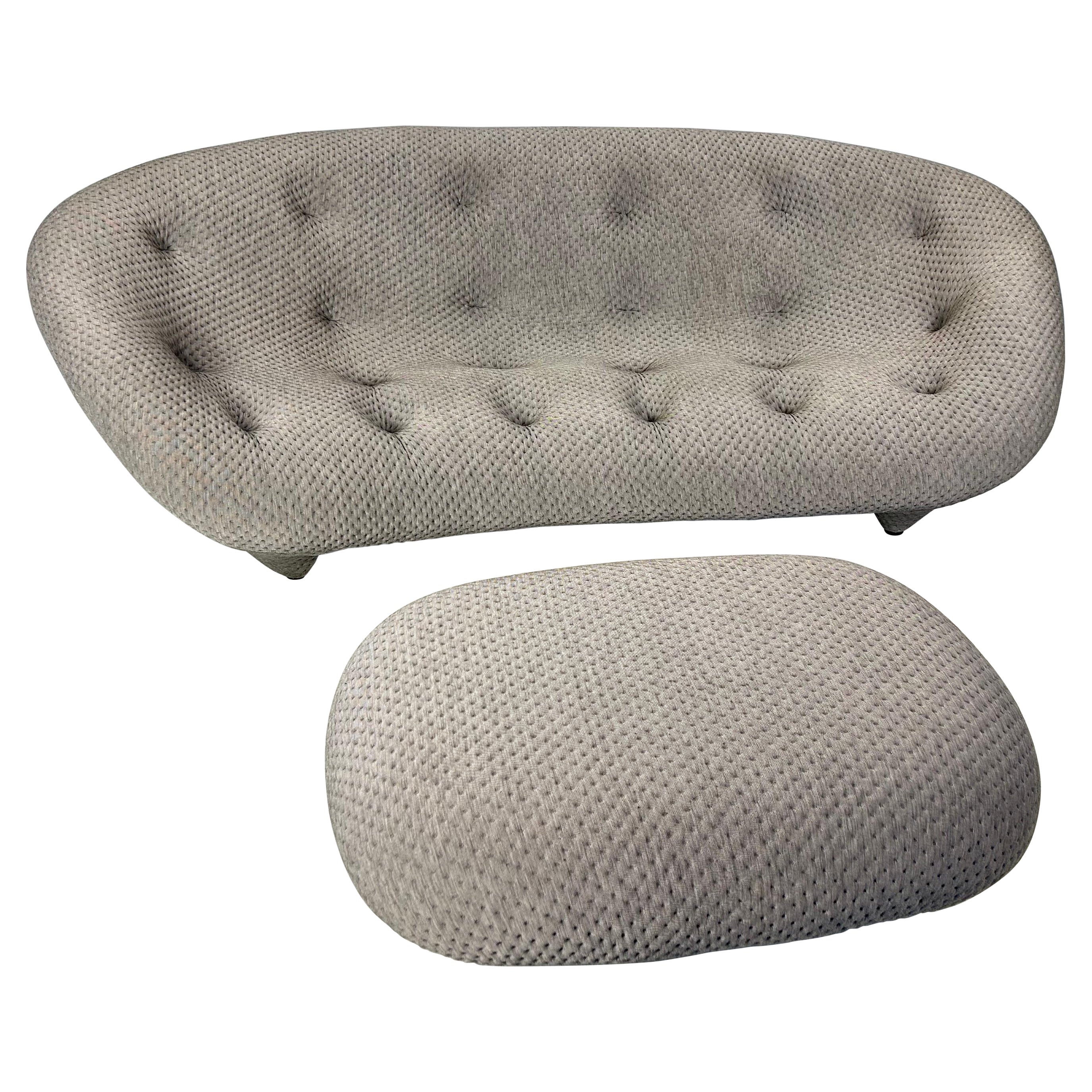 Canapé Ploum magenta Ligne Roset de Ronan & Erwan Bouroullec