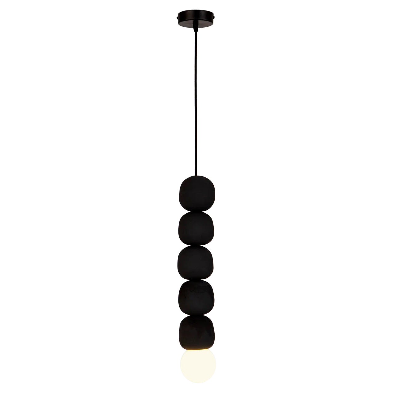 Lampada a sospensione in ceramica con perline nere di Hatsu