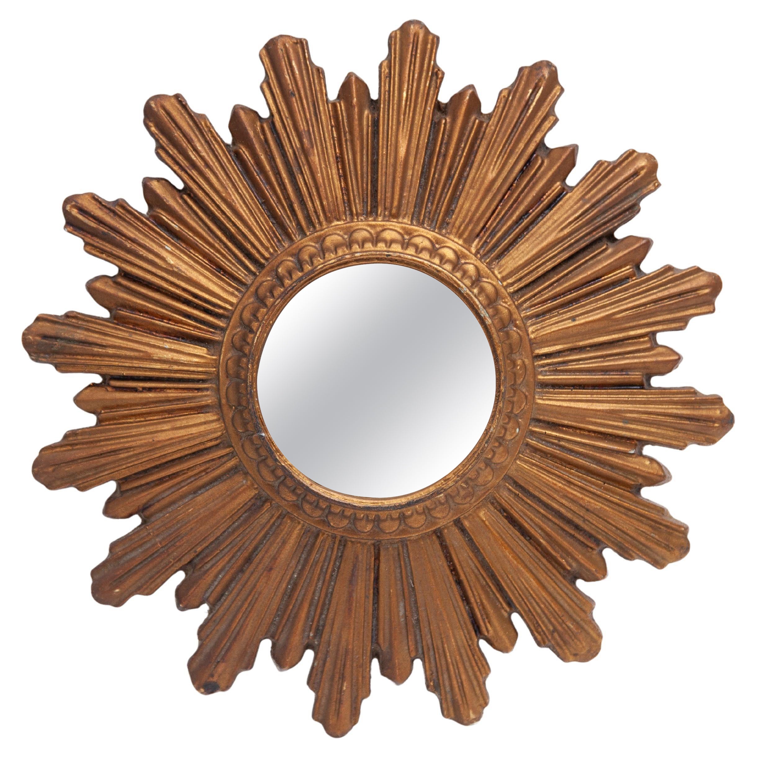 Kleiner vergoldeter Holzspiegel mit Sonnenschliff, Wandbehang, Italien