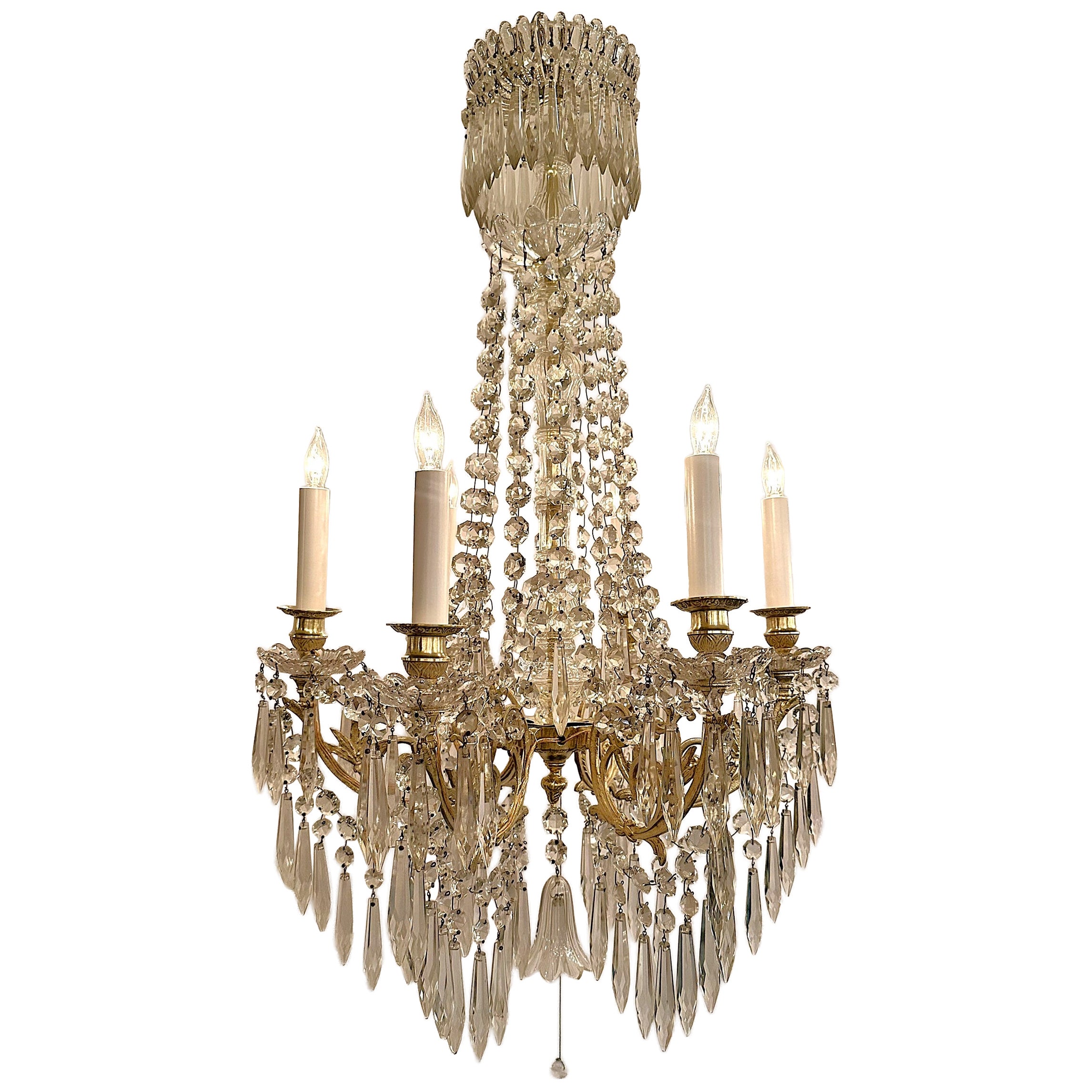 Antigua araña francesa de cristal de Baccarat y bronce dorado, circa 1890.